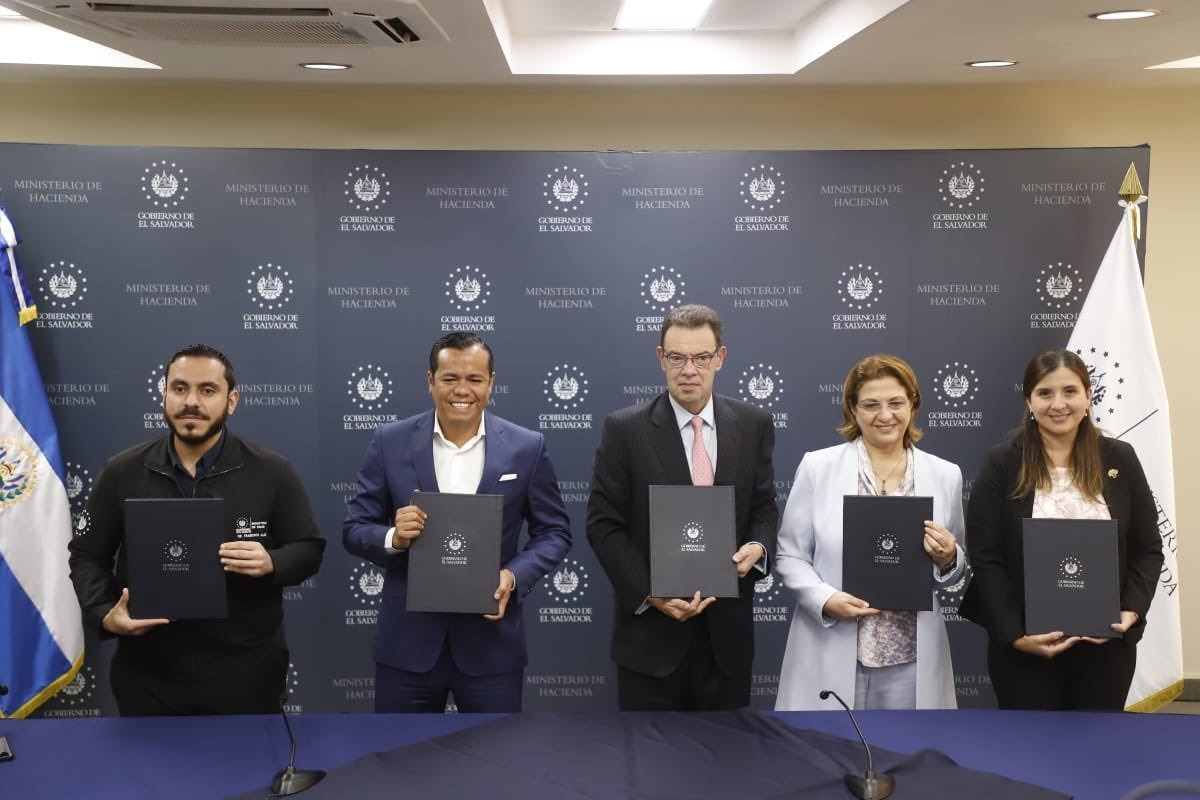Gobierno y Banco Mundial firman convenios para fortalecer inversión en la Primera Infancia gobierno-y-banco-mundial-firman-convenios-para-fortalecer-inversion-en-la-primera-infancia